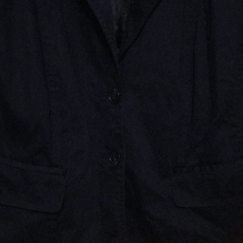 Blazer - Picture 4 of 6